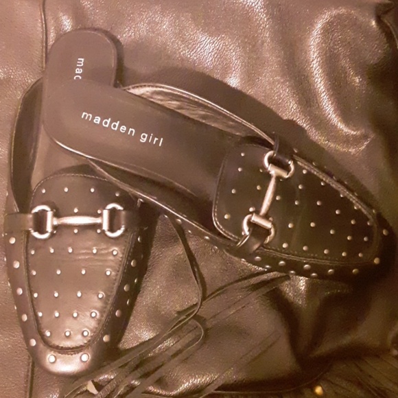 Madden girl studded  flats - Picture 3 of 3